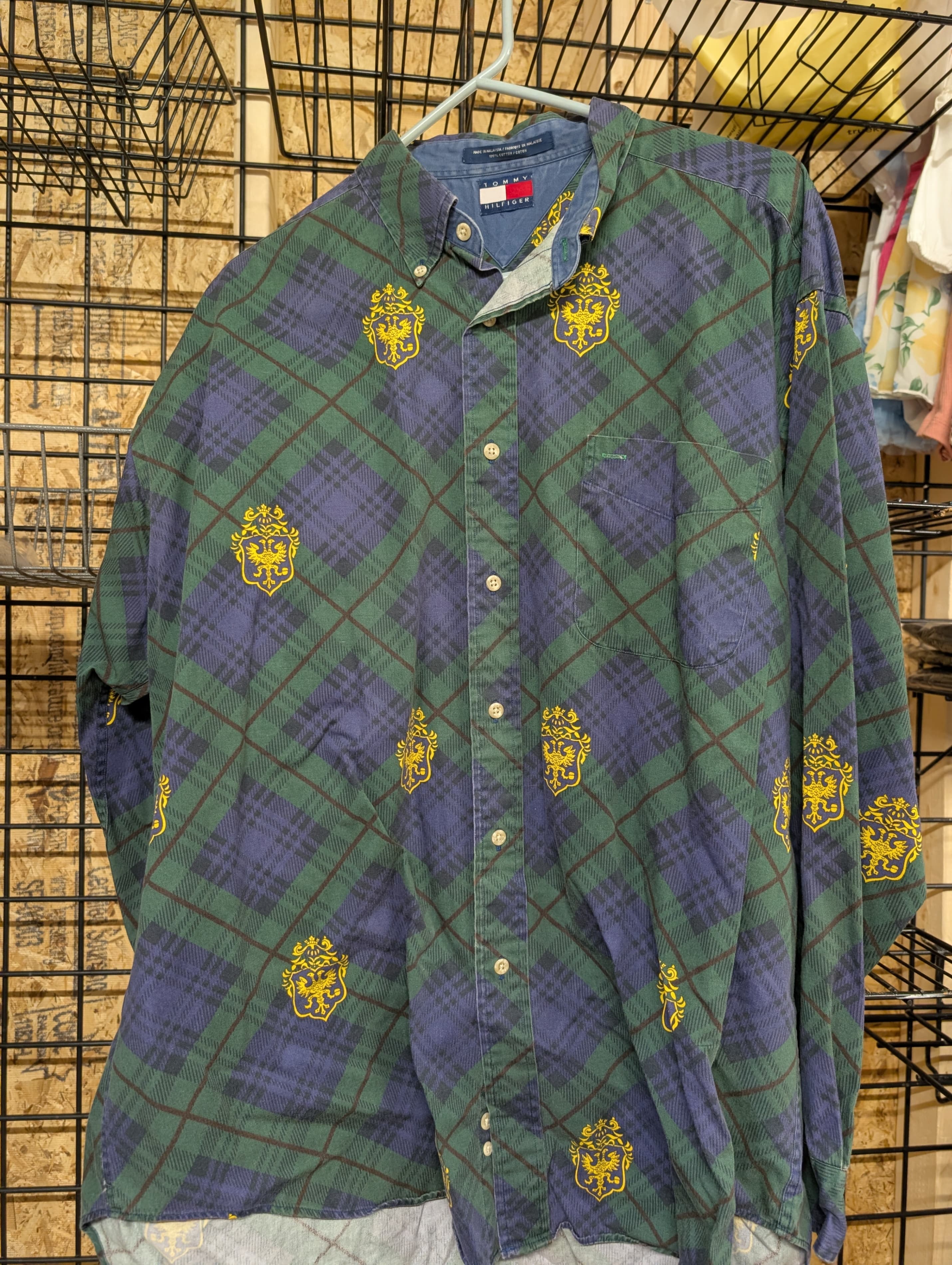 Tommy Hilfiger Plaid Button-Up Shirt with Crest Design