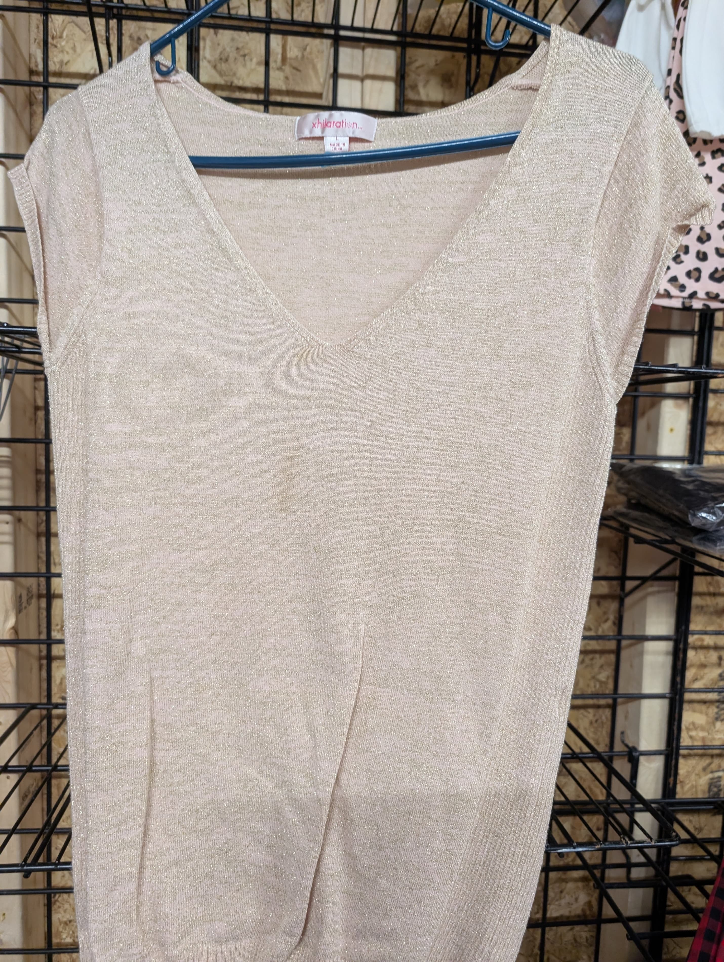 Xhilaration Beige V-Neck Sleeveless Top Size L