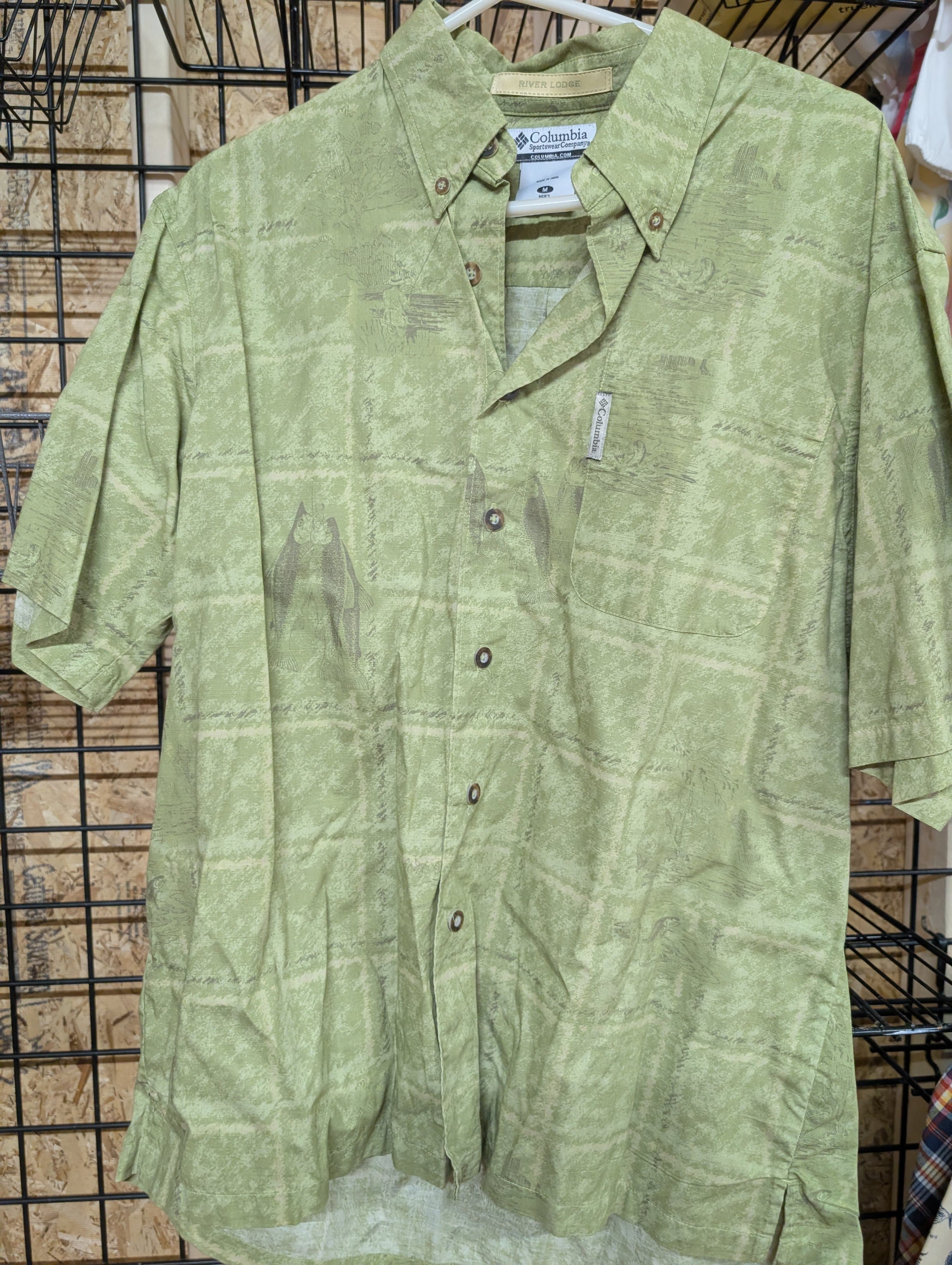 Columbia River Lodge Men's Shirt M Green Short Sleeve