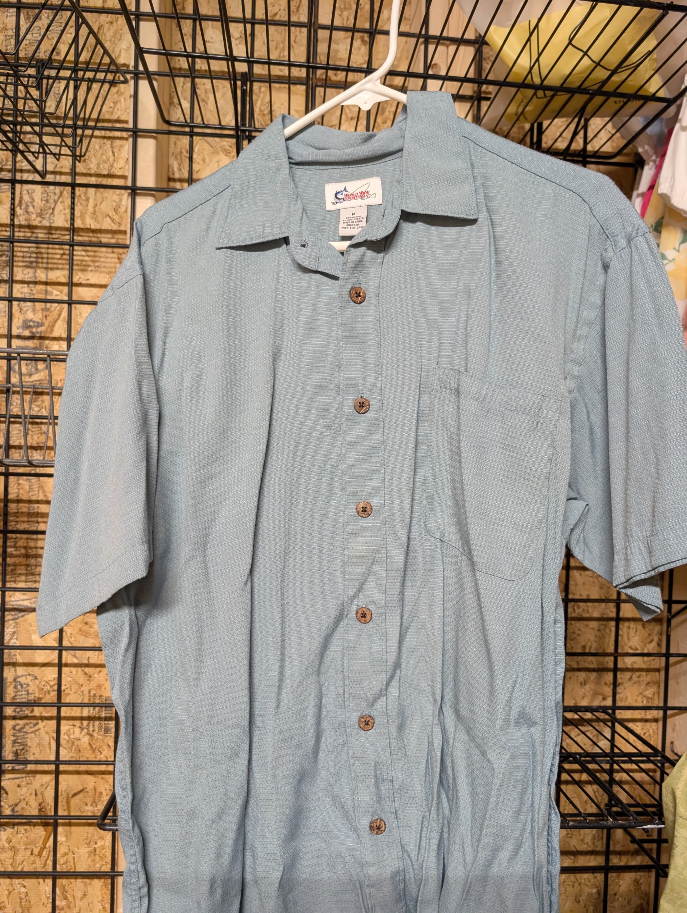 World Wide Sportsman Men's Short Sleeve Shirt Size M