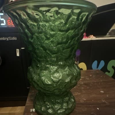 Green Textured Art Glass Vase Decorative Abstract Pattern Glossy Finish