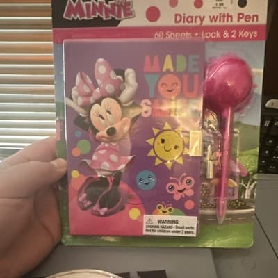 Disney Junior Minnie Mouse Diary w/ Pen, 60 Sheets, Lock & 2 Keys