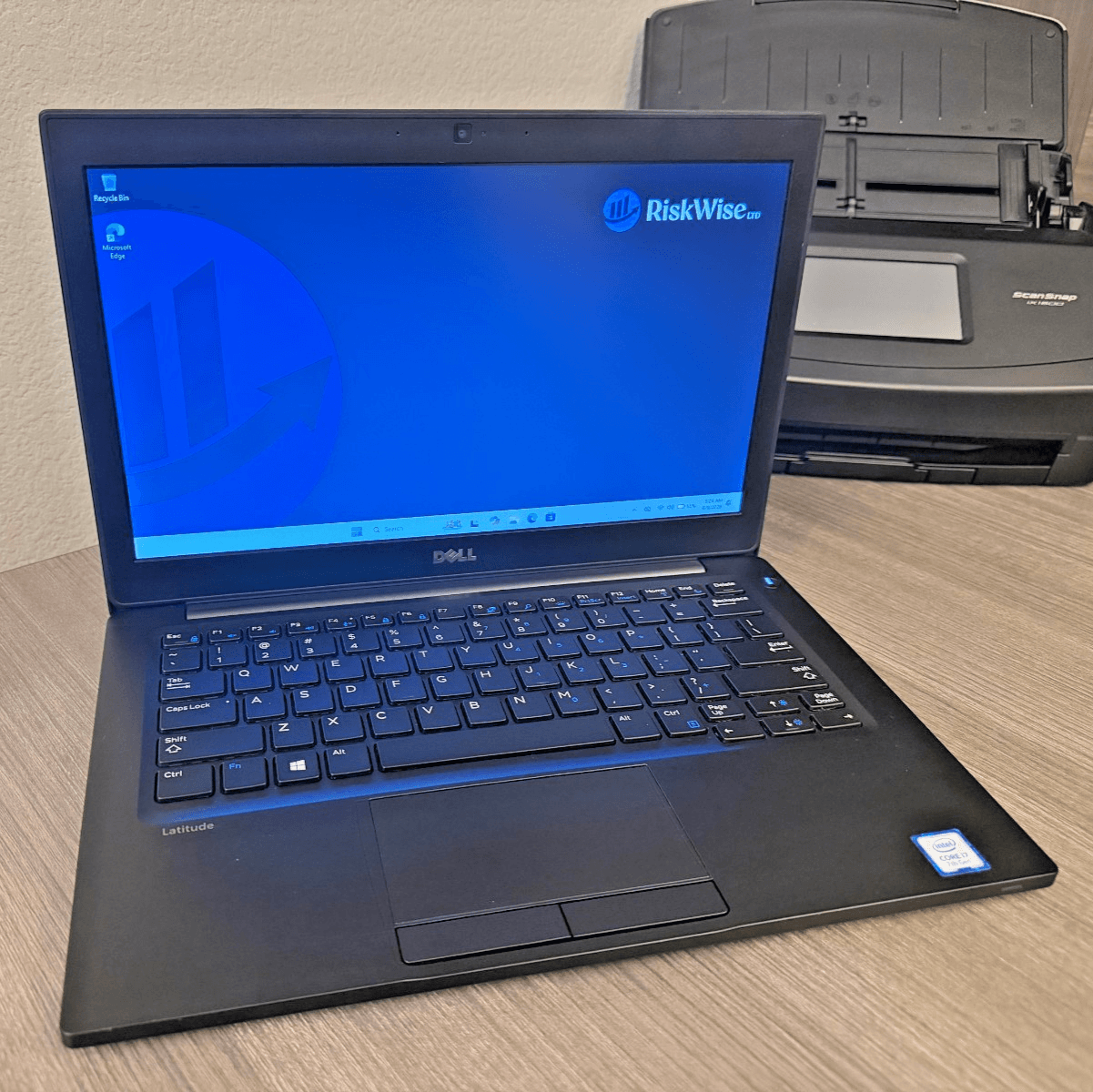 Dell Latitude 7280 12.5" Laptop i7-7600U Win11 Home Charger Dell Box
