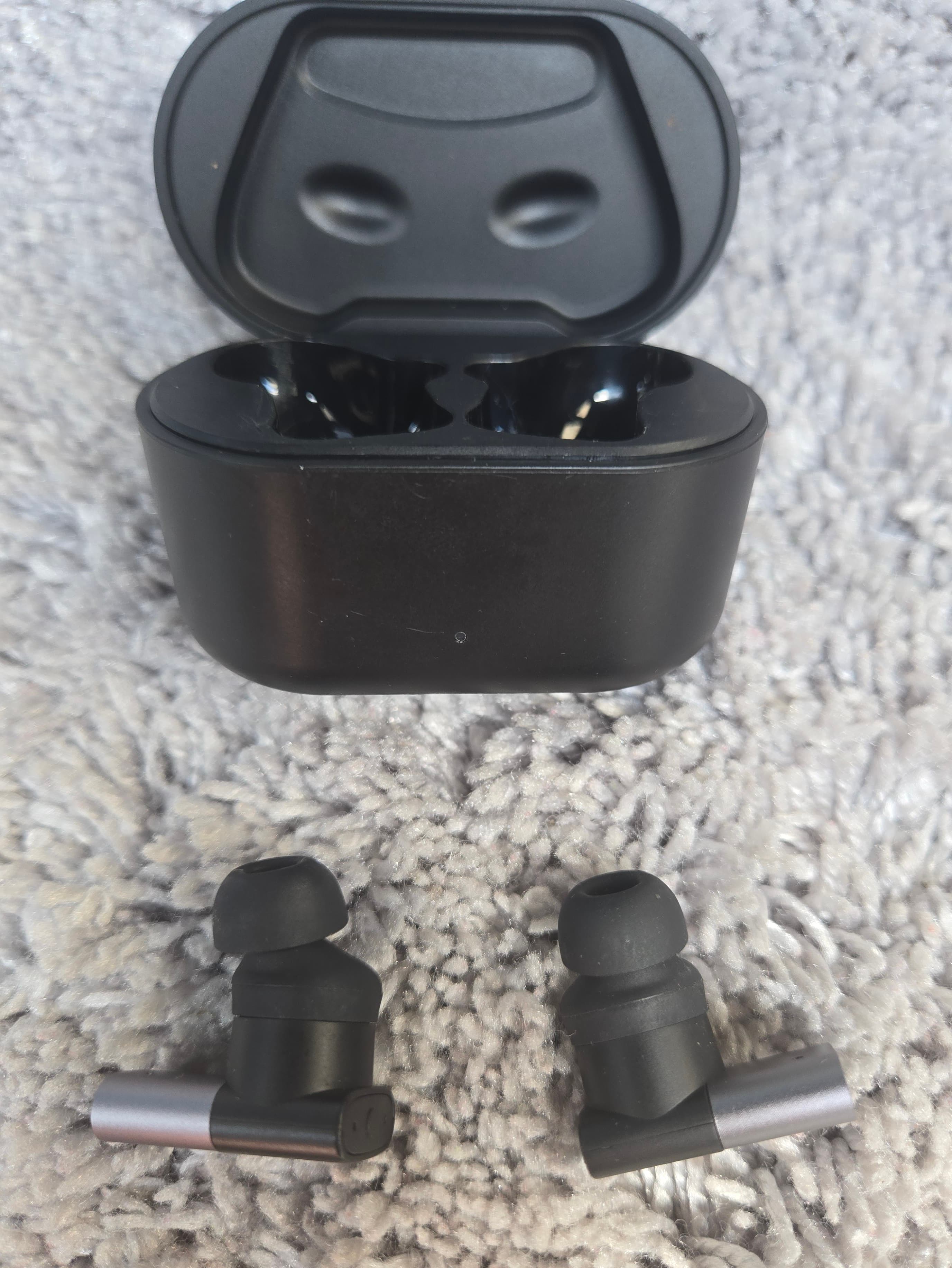 Wireless Earbuds with Charging Case