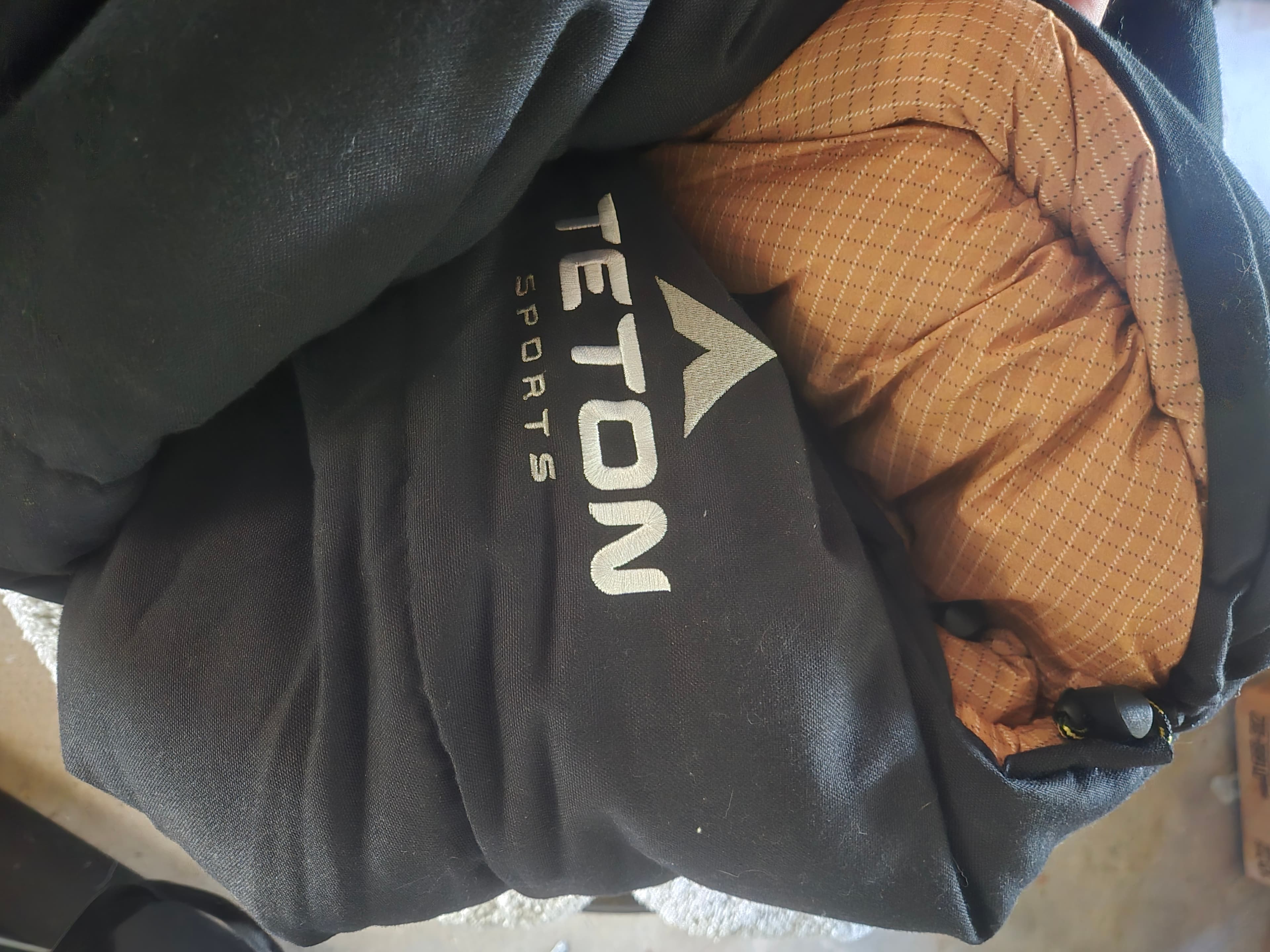 Teton Sports Sleeping Bag with Coleman Bag