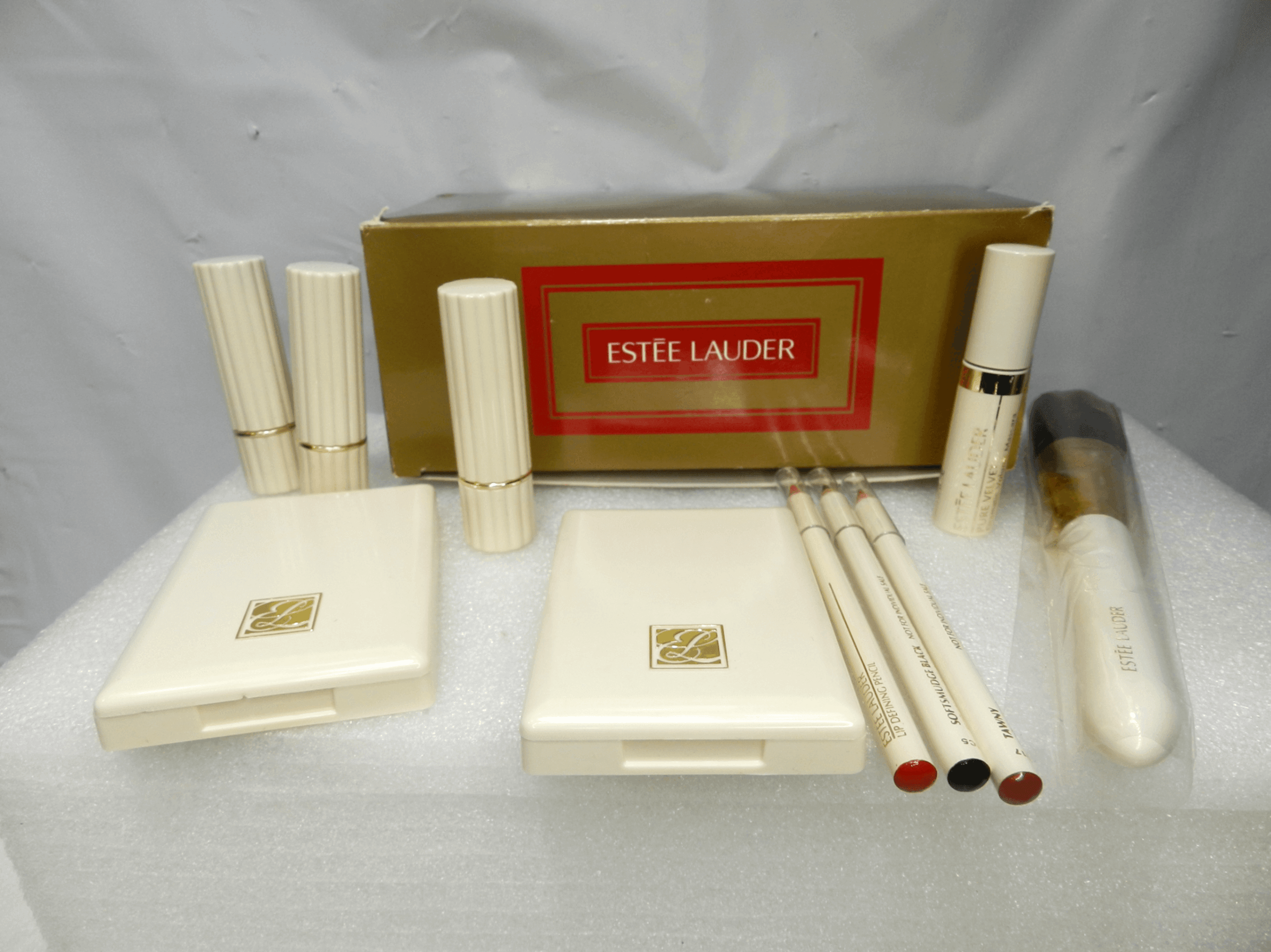 Vintage Estee Lauder All Day Makeup Kit Lip Stick Shadows Blush Pencil 10pc N14J
