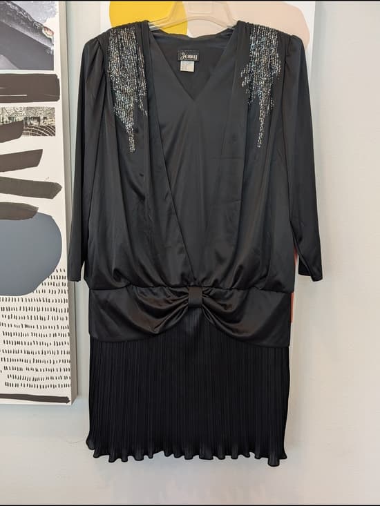Vintage Jenny Black And Silver V-Neck Cocktail Ruched Waist Dress