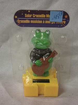 CROCODILE MUSICIAN Guitar SOLAR POWERED BOBBLE HEAD DANCING TOY Windowsill Gift