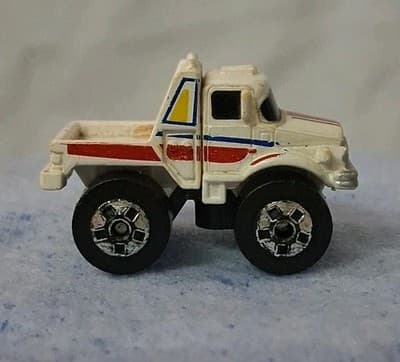 Vintage Micromachines White Tow Truck -1987 Road Champs