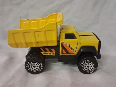 Vintage Tonka GVW 33,001 Die Cast Model Toy Yellow Dump Truck