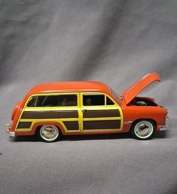1949 Orange Ford Custom Woody Wagon Metal DieCast 1:32 Model Classic Car