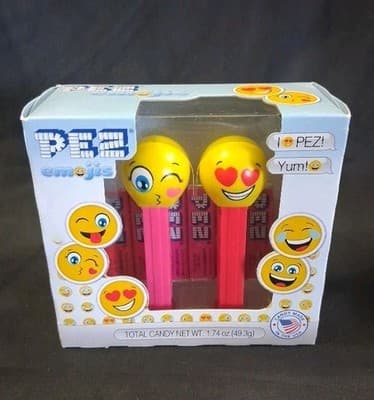 2017 PEZ Emojis Twin Pack Love & Kissing New in Box Retired