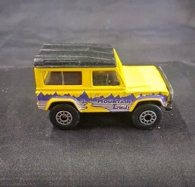 1987 Matchbox Land Rover Ninety Yellow Purple Mountain Trails Loose