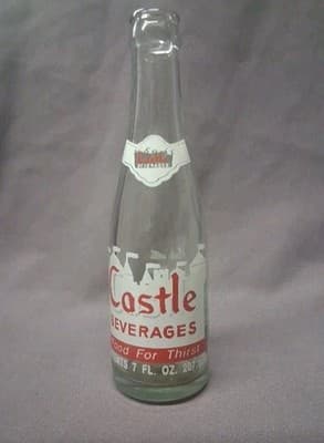 Vintage Castle Beverages Ansonia CT Acl 7 oz soda bottle