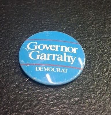 Garrahy Rhode Island Governor litho pinback button VTG