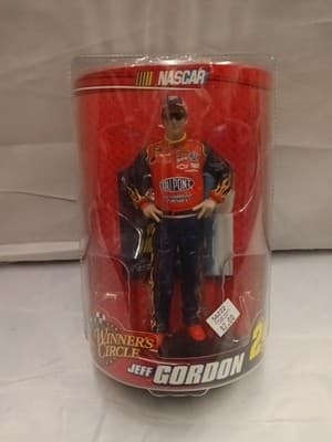 Jeff Gordon No.24 Dupont Winners Circle Figure NASCAR Legend