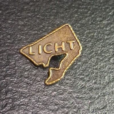 Governor Licht Rhode Island Lapel Pin P136