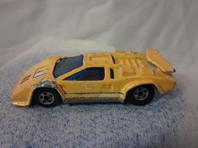 Vintage 1987 Hot Wheels Lamborghini Countach Color Changers Malaysia