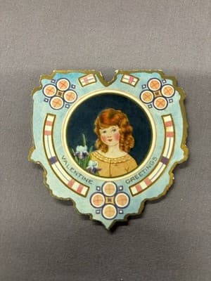 1920s Whitney Pretty Girl Rosy Cheek Ginger Gold Gilt Heart Valentine Love Card