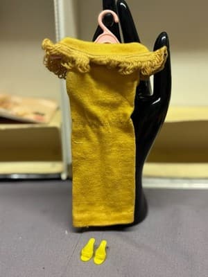Vintage Mattel 1960’s Barbie Doll Outfit Rare , See Photos , With Accessories