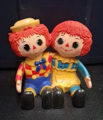 Vintage 1975 Raggedy Ann and Andy Desk Pencil Holder / Calender Bobbs-Merrill