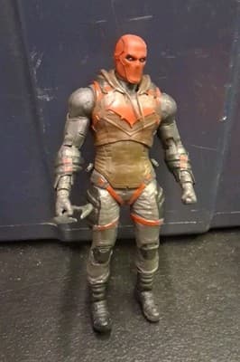 McFarlane DC Multiverse Red Hood Jason Todd Gotham Knights 7” Action Figure