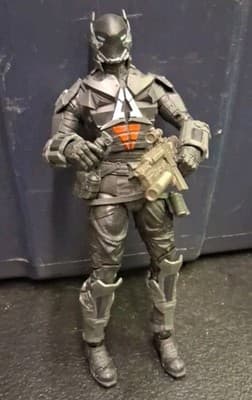 DC Multiverse Gaming The Arkham Knight 7-Inch McFarlane Action Figure Loose
