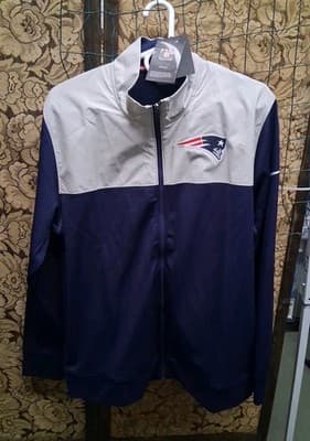 Nike NFL NEW ENGLAND PATRIOTS Jacket Size M New w/tags Football