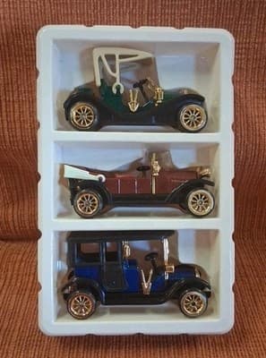 Vintage Style Diecast Car Set Classic Antique Models Gold Wheels 3pc