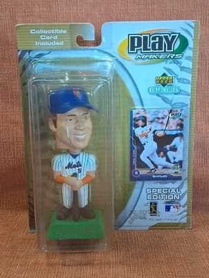 Tsuyoshi Shinjo 2001 Rookie NY Mets Upper Deck PlayMakers Bobblehead w/ Card NIB