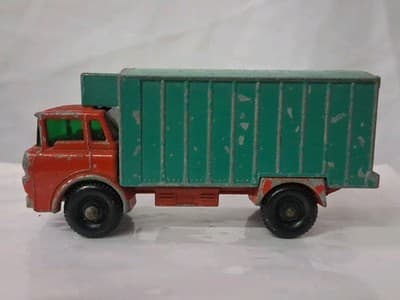 Vintage 1967 MATCHBOX LESNEY NO. 44, GMC Refrigerator Truck (missing rear door)