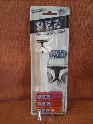 PEZ - Star Wars: The Clone Wars "Clone Trooper" Candy & Dispenser