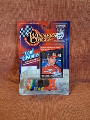Winners Circle #24 Jeff Gordon Cool Customs 1957 Bel Air Convertible 1:64 Scale