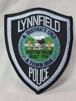 Lynnfield MASSACHUSETTS Police PATCH Iron On OBSOLETE