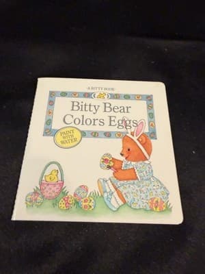 Bitty Bear Colors Eggs (A Bitty Book) - Peggy Jo Ackley - American Girl Doll