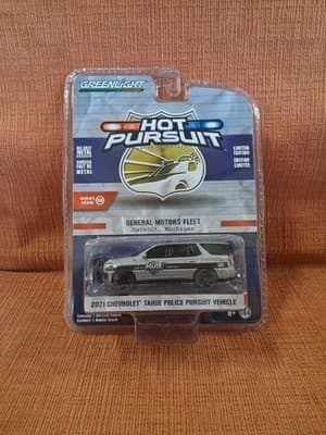 Greenlight 1/64 Hot Pursuit Detroit MI General Motors Fleet 2021 Chevrolet Tahoe