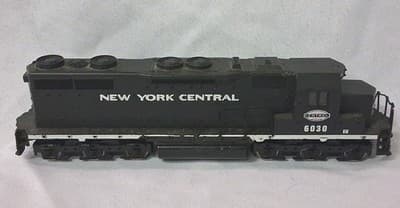 Rare Piece NEW YORK CENTRAL Locomotive Engine #6030 Made In Slovenia 🚆