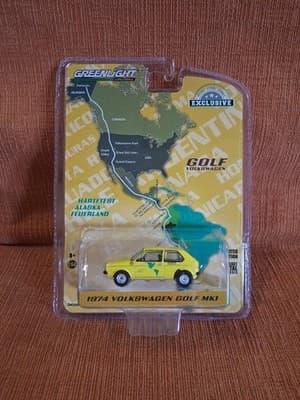 1:64 GreenLight *HARTETEST ALASKA-FEUERLAND* 1974 VW GOLF MK1 *NIP!*