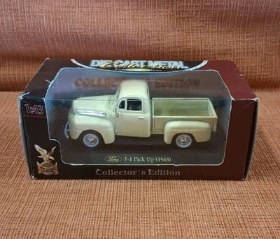 Yatming Road Signature Beige 1948 Ford F-150 Pick-up 1:43 Scale Diecast
