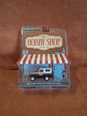 Greenlight 1:64 Hobby Shop Series 10 1967 Nissan Patrol Vintage Gas Pump