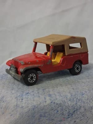 Vintage Matchbox Superfast 75 series 1977 Jeep CJ6 Lesney Prod. Red Tan No 53