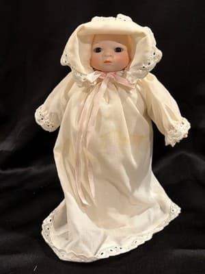 Vtg Victoria Ashlea Originals Porcelain Musical Doll 1986 House Of Global Arts