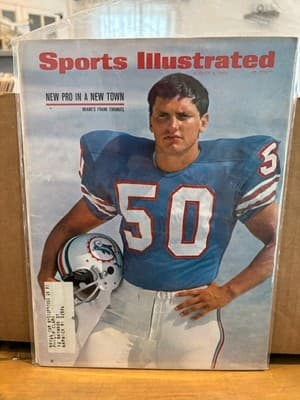 Sports Illustrated August 8, 1966 - Miami's Dolphins Frank Emanuel