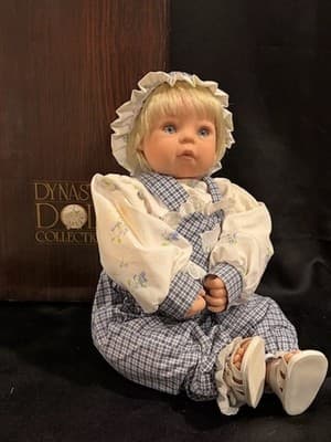 Vtg Dynasty Doll Collection Porcelain Doll In Original Box Blue Outfit Sitting