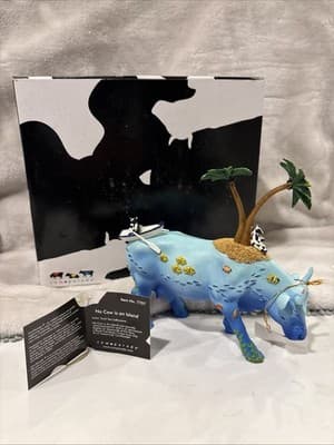Cow Parade No Cow is an Island Figurine, Westland Giftware, #7707,