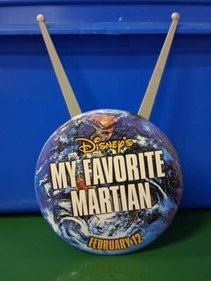 Vintage 1999 DIsney-My Favorite Martian-with Antennia Pinback Button Promo π½