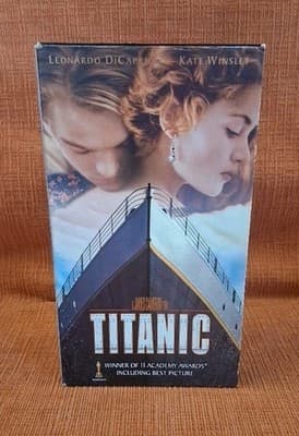 Titanic (VHS, 1998, 2-Tape Set, Leonardo DiCaprio)