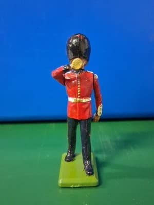 Royal British Foot Guards - Bearskin Hat Diecast Figure Britains England 1988