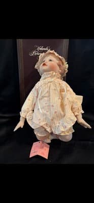 Ashton-Drake Porcelain Doll “Emily” Yolanda’s Picture Perfect Babies Series