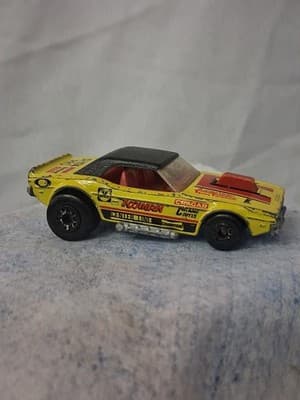 Vintage 1975 MATCHBOX DODGE CHALLENGER "TOYMAN" Die Cast Car